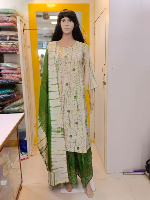 women kurti set